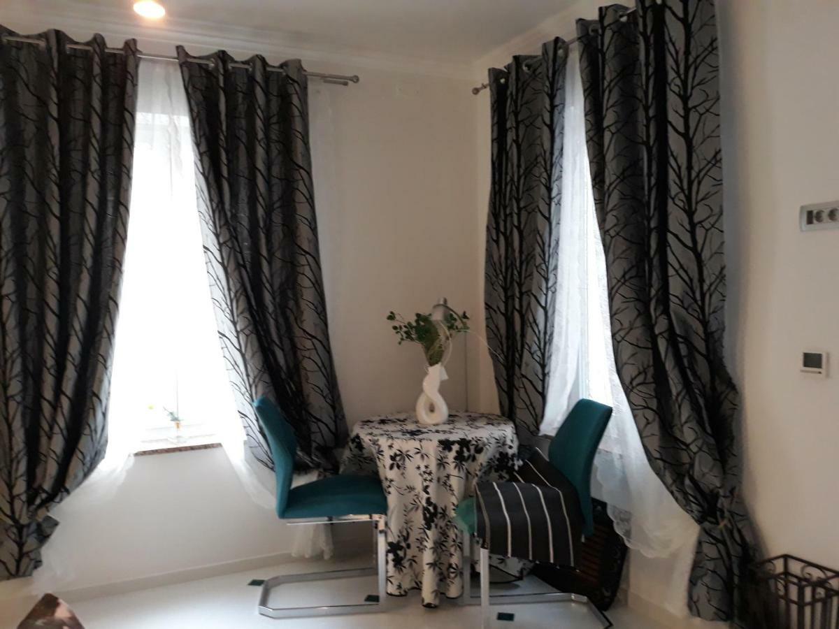 Apartments Paris Umag Luaran gambar